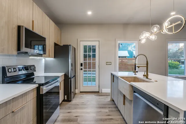 915 Mason San Antonio, TX 78208